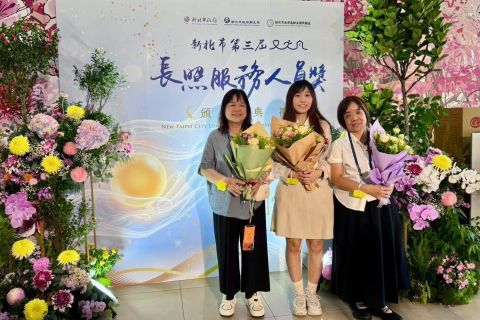 清福之光！新北市第三屆長照服務人員獎，三位優秀組長榮獲「個人菁英獎」